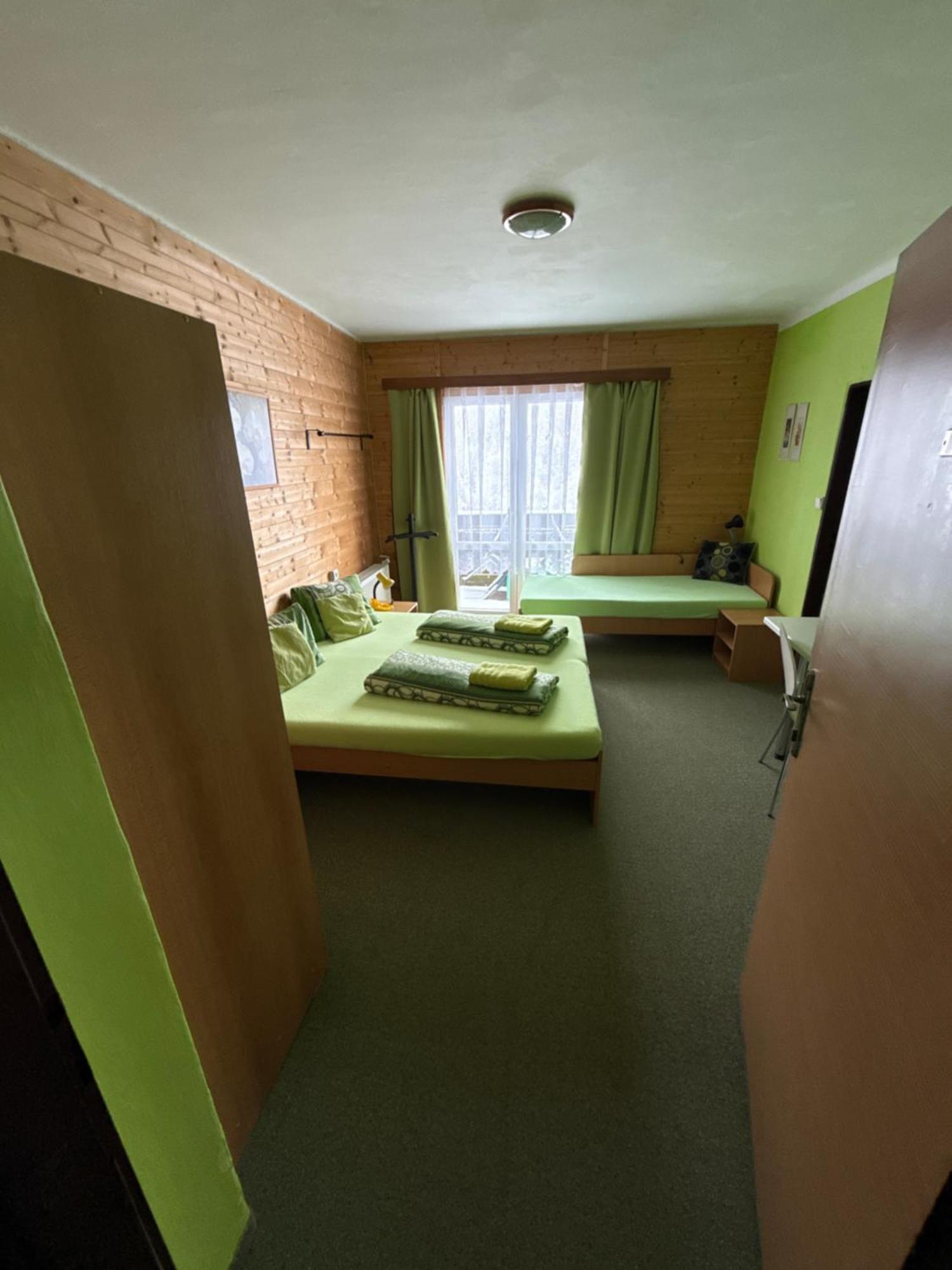 Hotel Zatisi Janske Lazne Rum bild