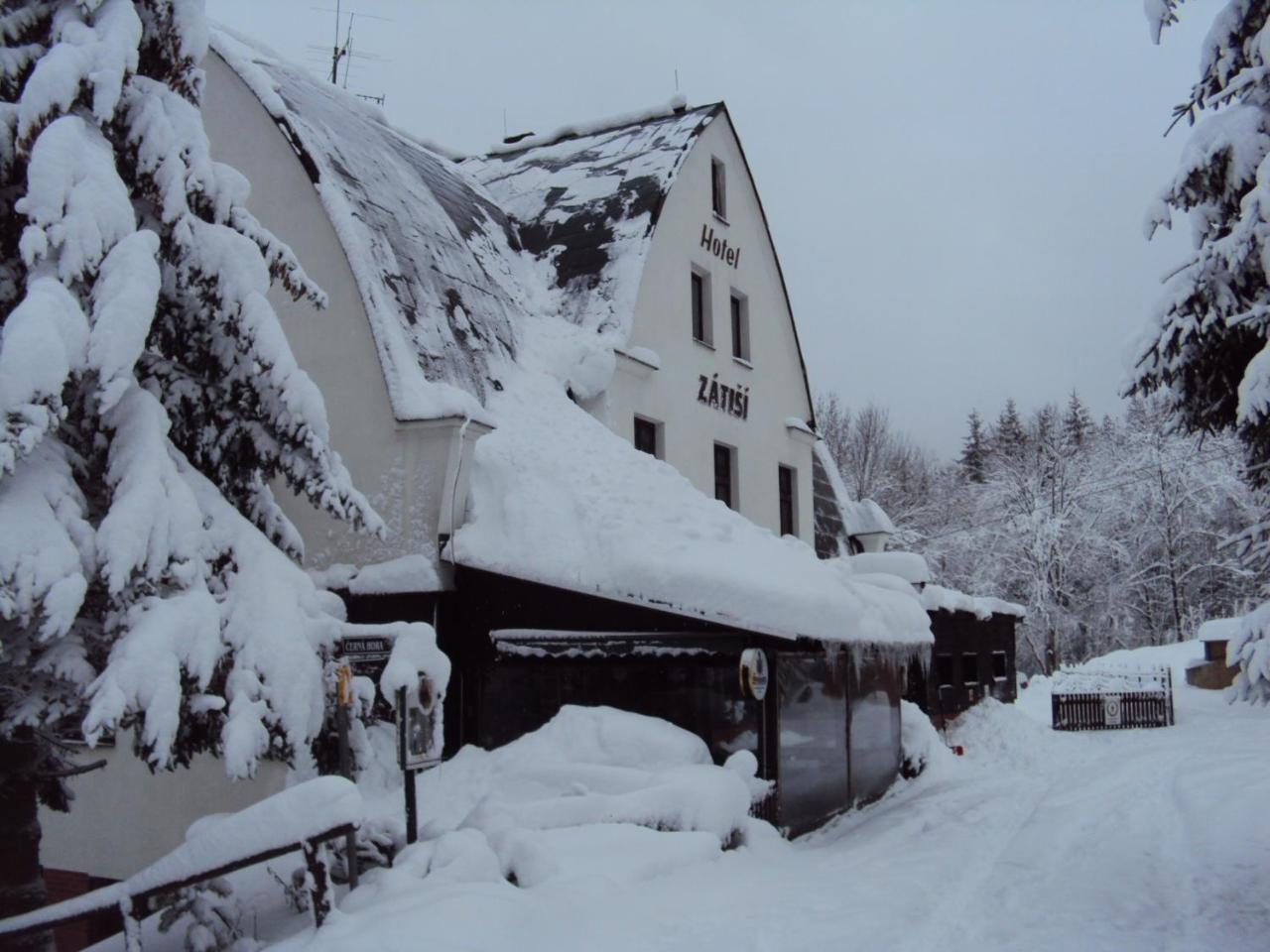 Hotel Zatisi Janske Lazne Exteriör bild